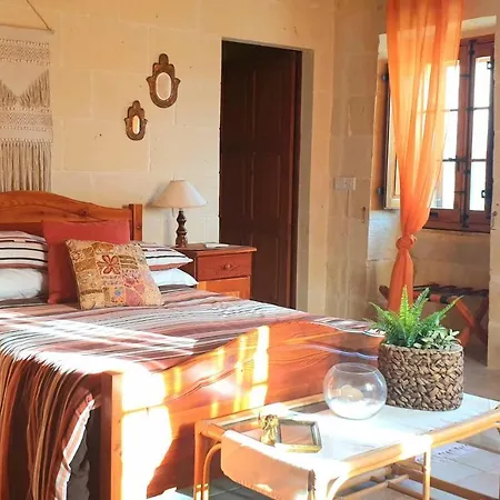 Ta' Didi Bed & Breakfast *