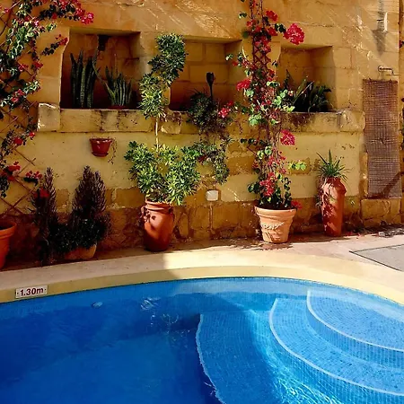 Ta' Didi Bed and Breakfast Kerċem