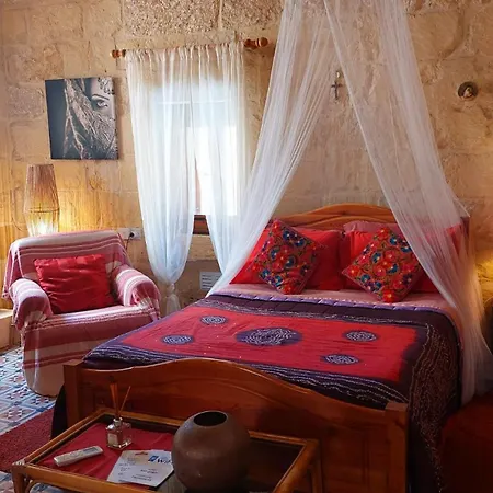 Bed and Breakfast Ta' Didi Kerċem