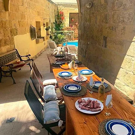 Ta' Didi Bed and Breakfast Kerċem