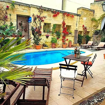 Bed and Breakfast Ta' Didi 4*